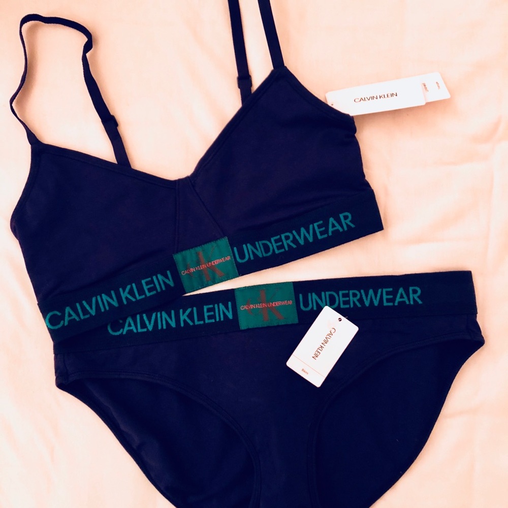 CALVIN KLEIN Monogram Logo Bra/Panty Set - Size M